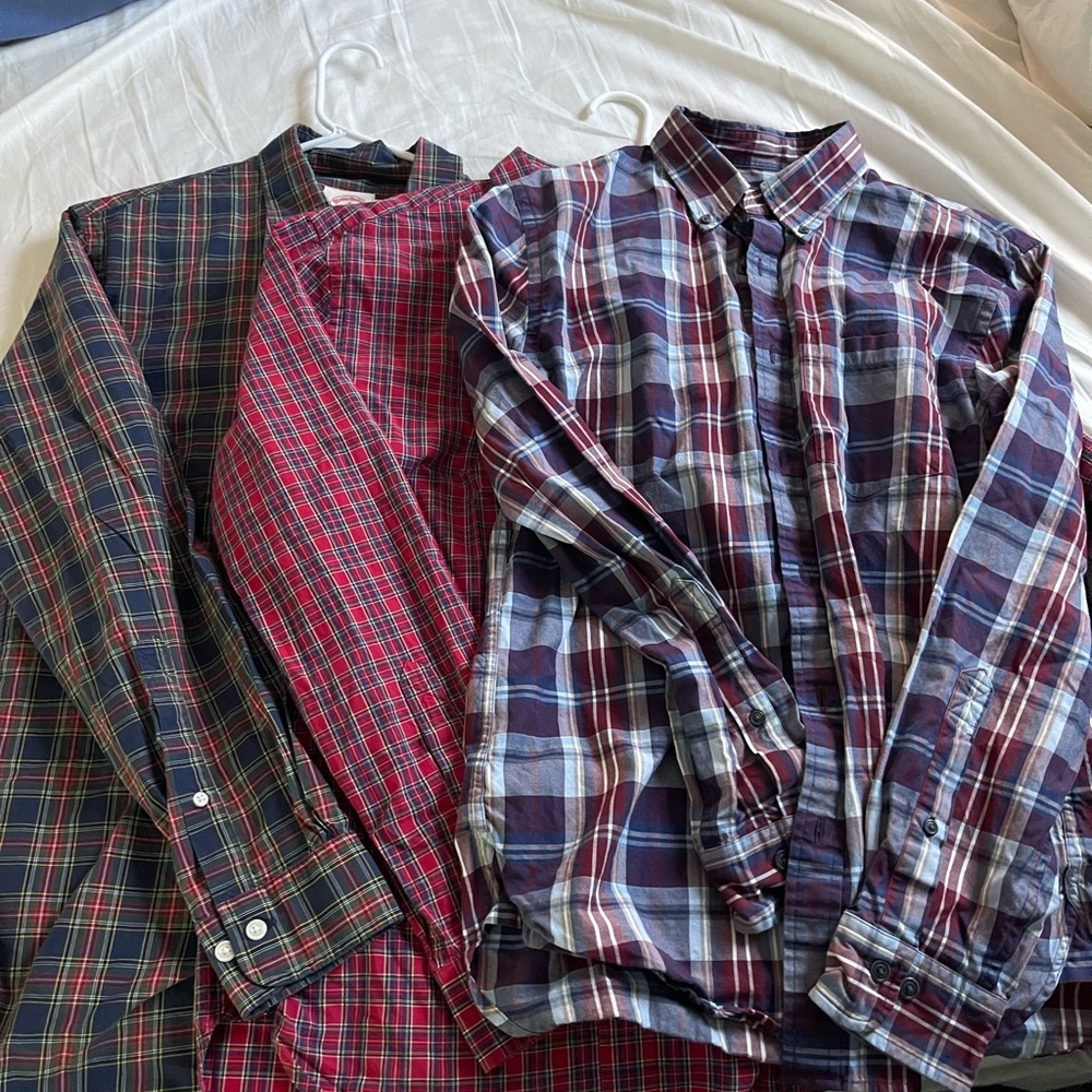 3 mens Brooks Brothers button down long sleeve shirts